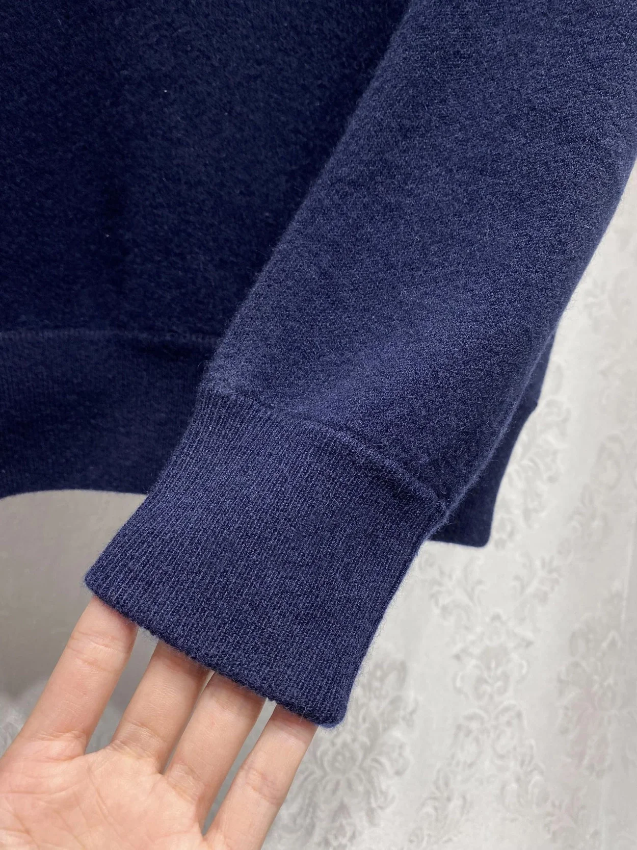 톰브라운 4바 캐시미어 니트 네이비