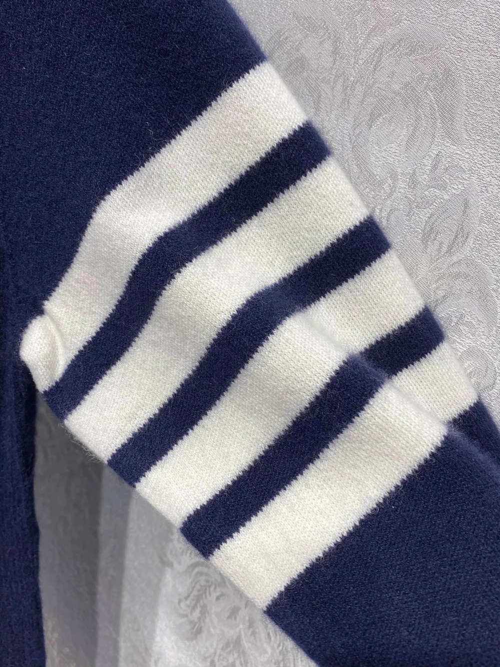 톰브라운 4바 캐시미어 니트 네이비