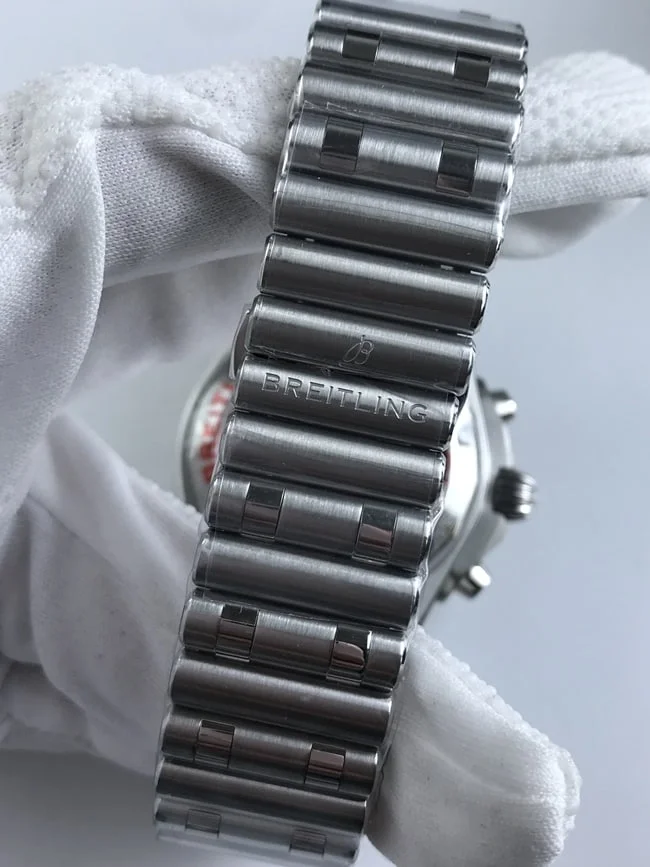 브라이틀링 크로노맷 그린 다이얼 브슬