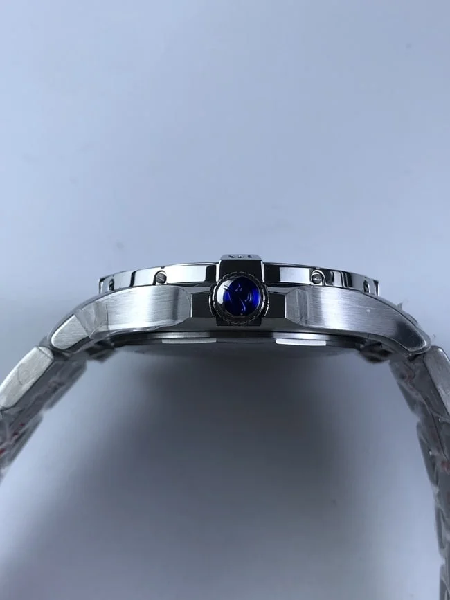 브라이틀링 어벤져 43mm 블랙다이얼 브슬