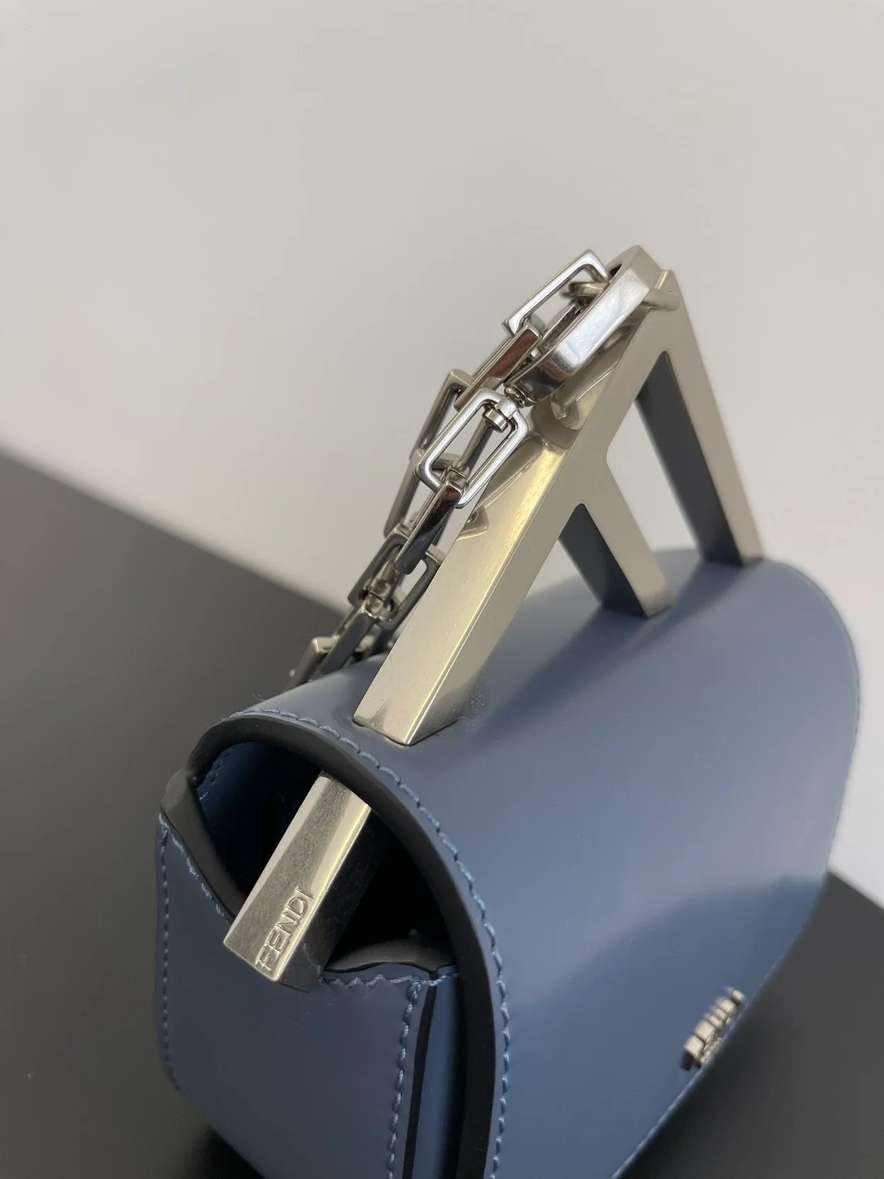 펜디 나노 백 F 블루