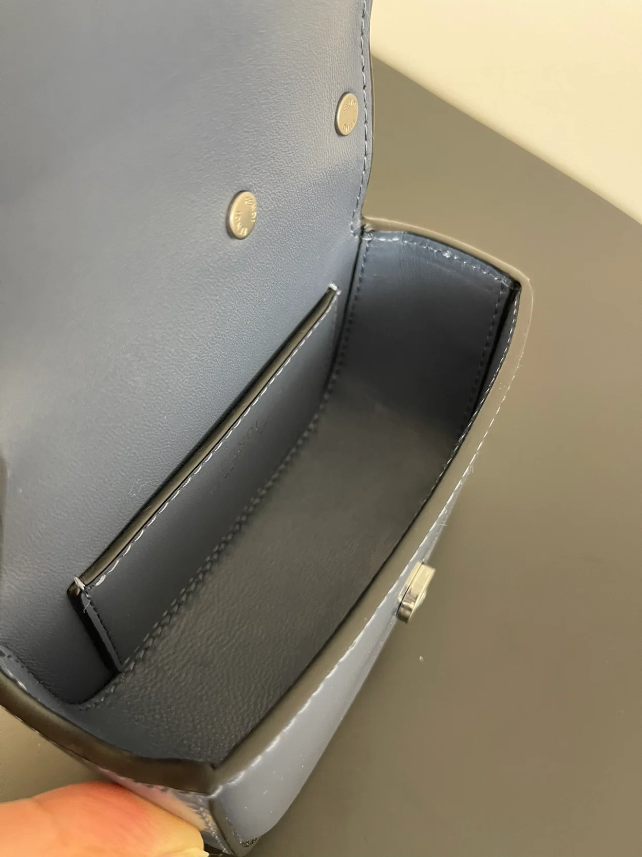 펜디 나노 백 F 블루