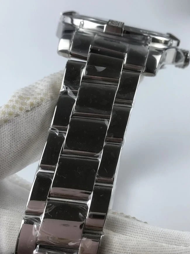 브라이틀링 어벤져 2 GMT 화이트다이얼