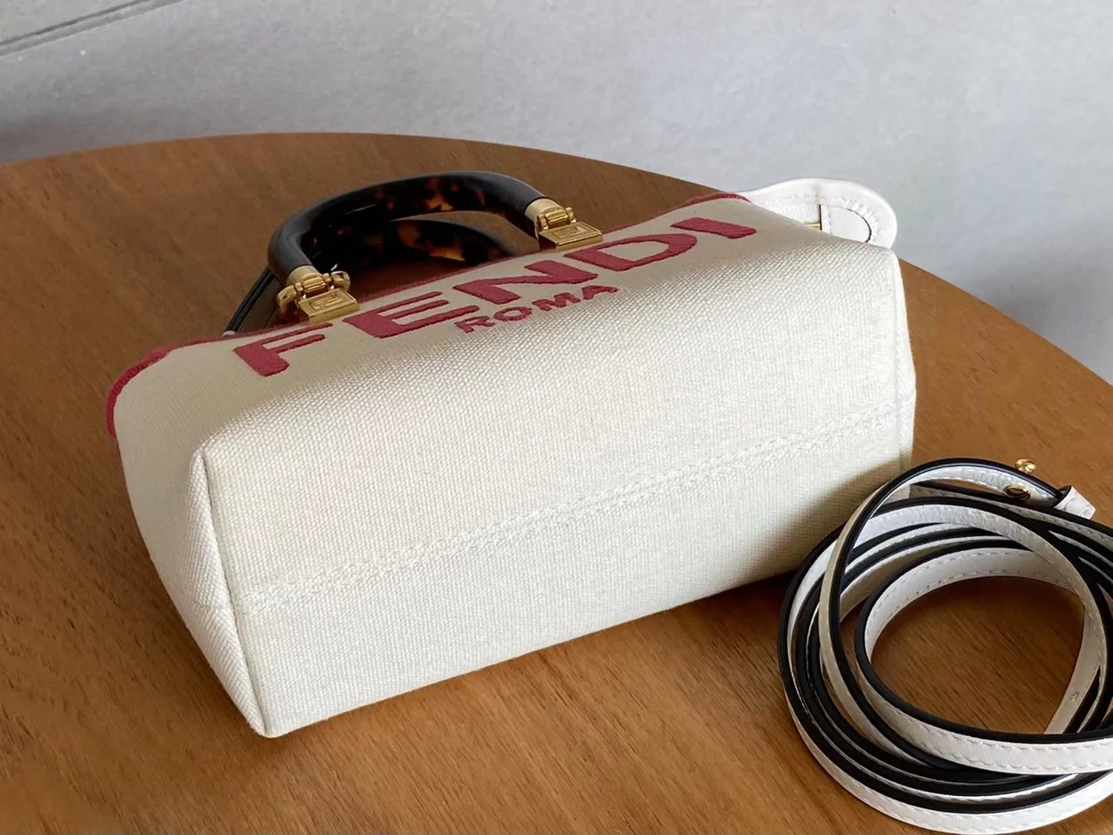 펜디 로마 바이 더 웨이 미니 백 핑크