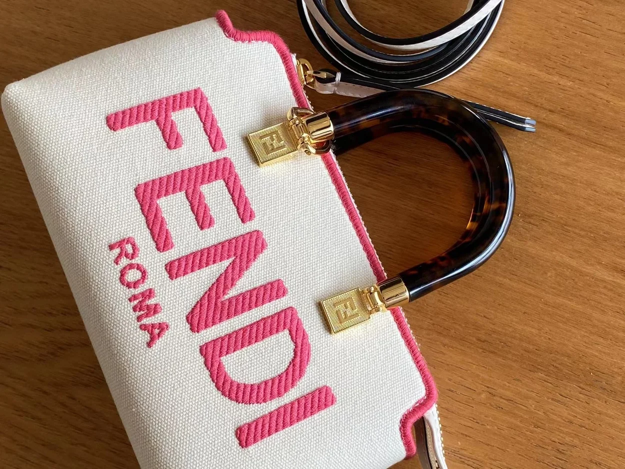 펜디 로마 바이 더 웨이 미니 백 핑크