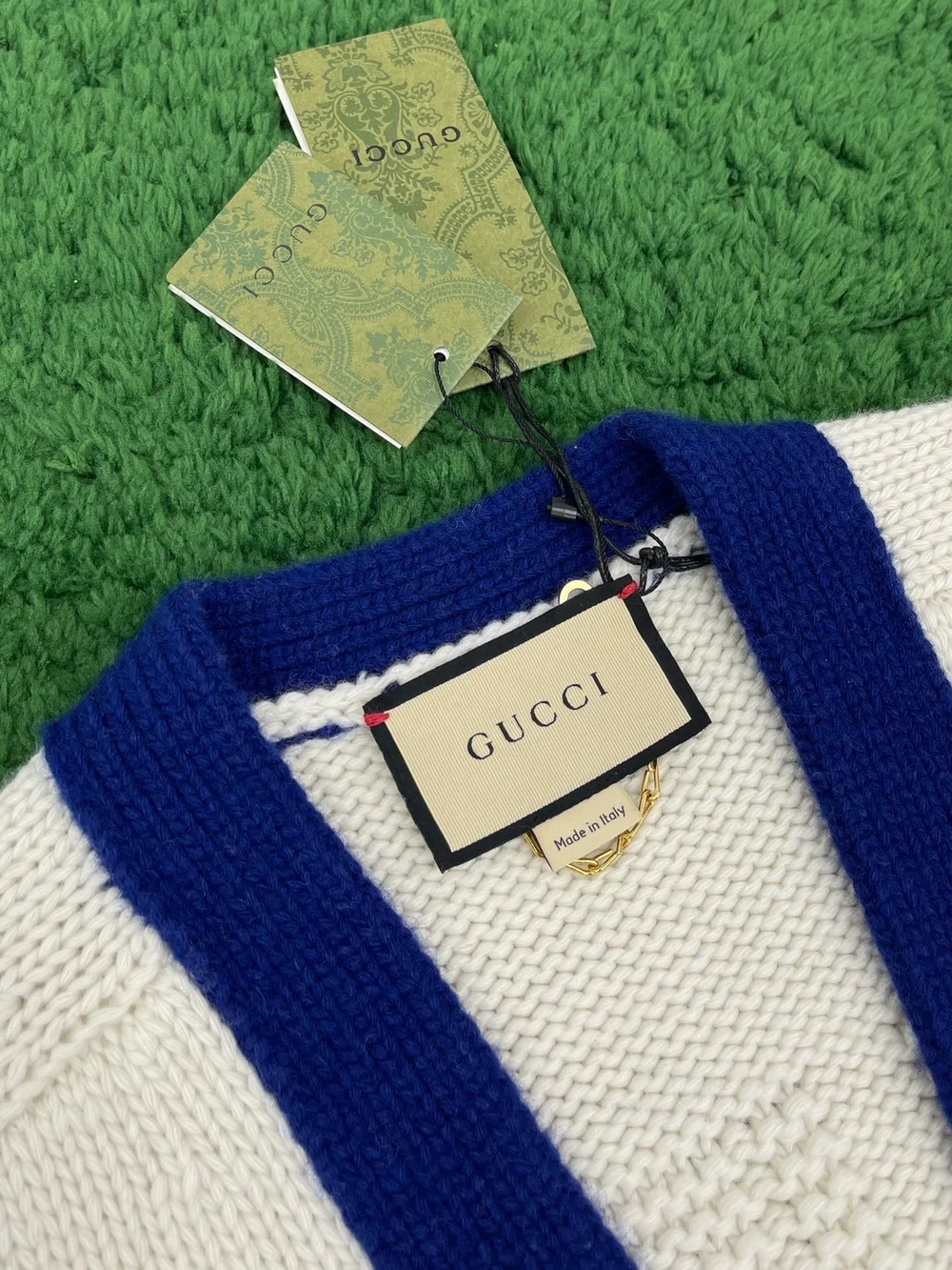 구찌 레빗 엠브로이드 브이넥 가디건