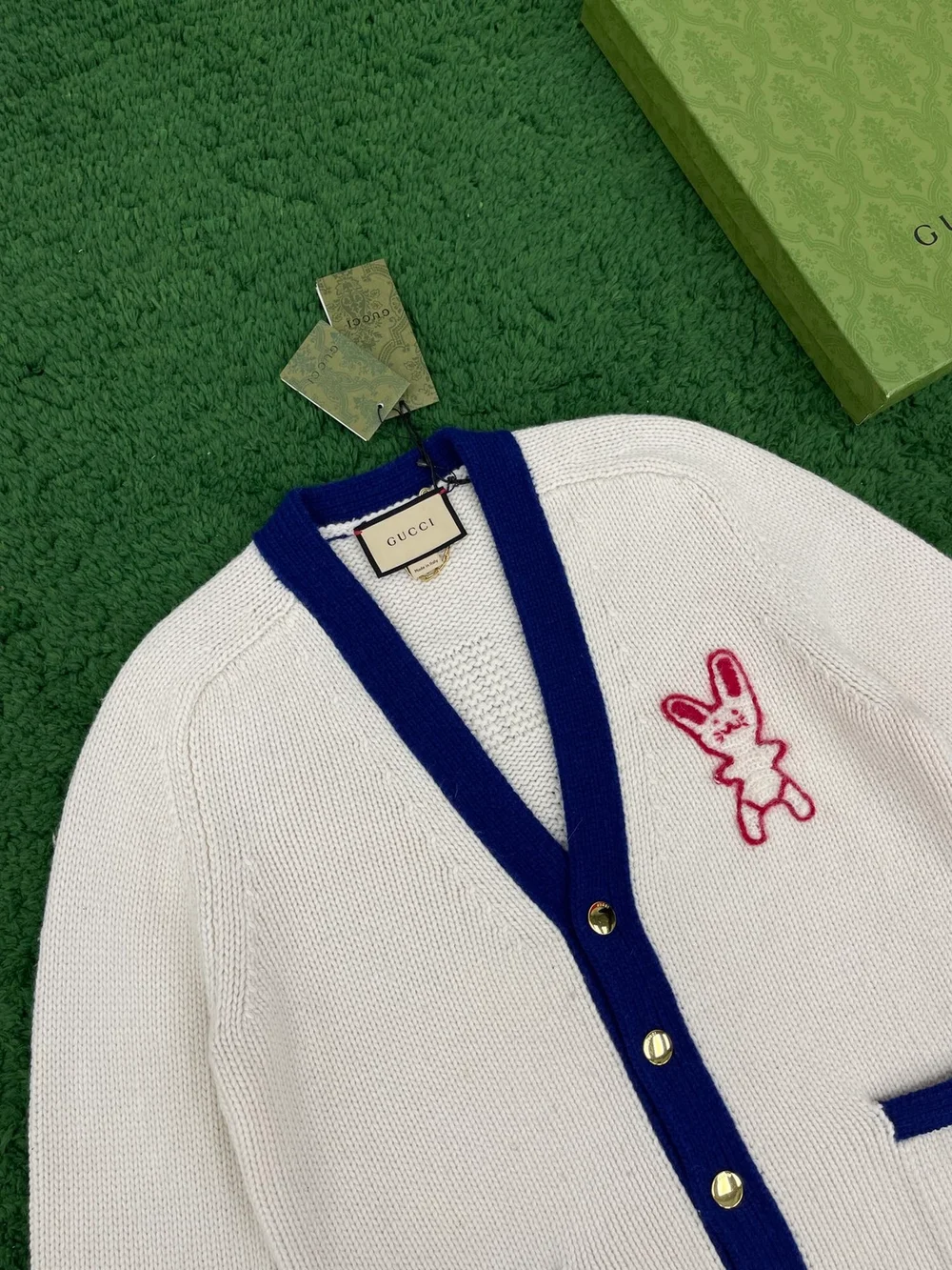 구찌 레빗 엠브로이드 브이넥 가디건