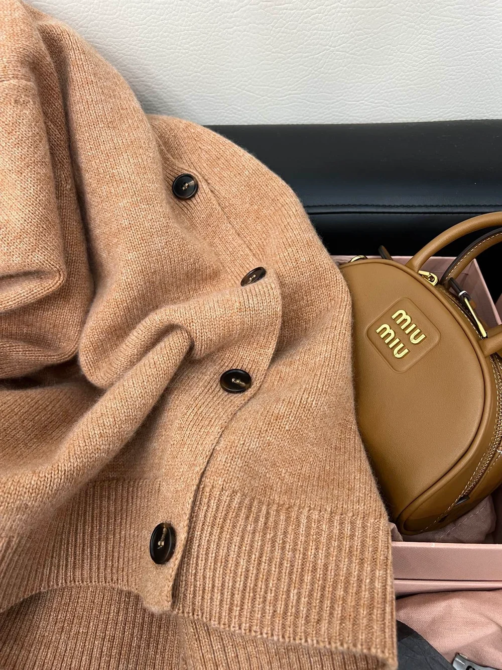 미우미우 나일론 니트 울 카디건