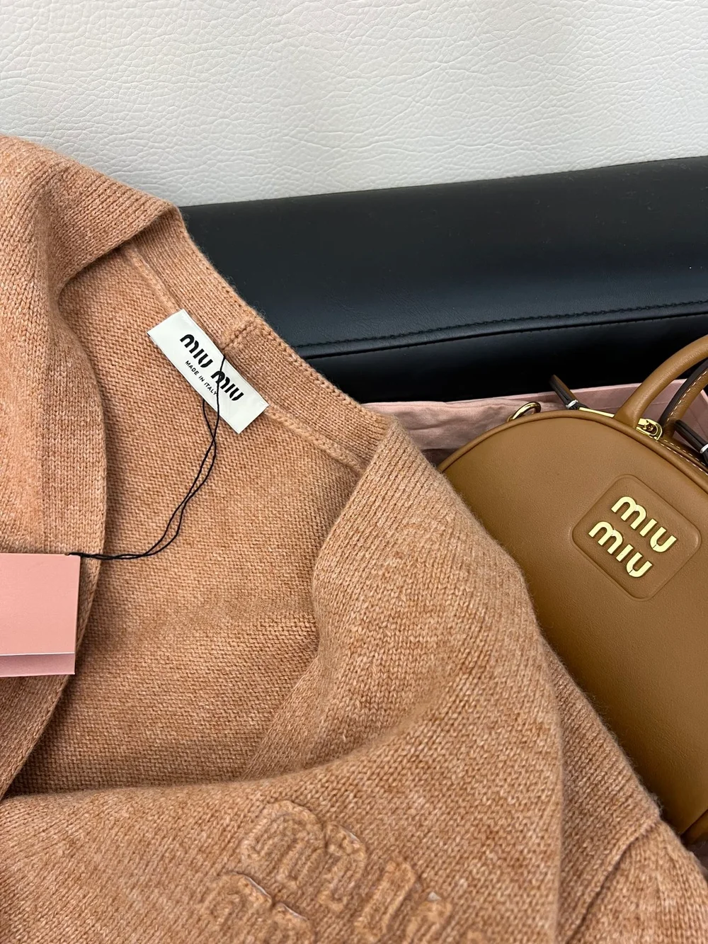 미우미우 나일론 니트 울 카디건