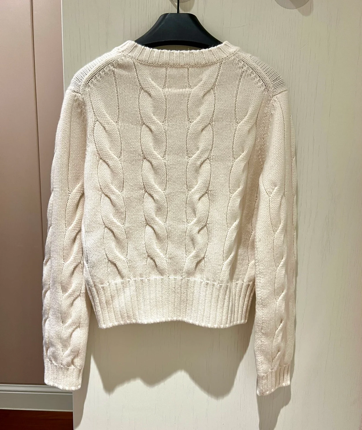 로로피아나 네피어 캐시미어 크루넥 니트 화이트