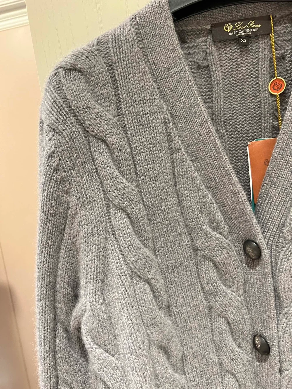 로로피아나 네이피어 캐시미어 가디건