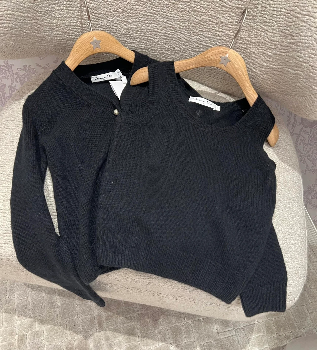 디올 아마릴리스 블랙 캐시미어 반소매 니트