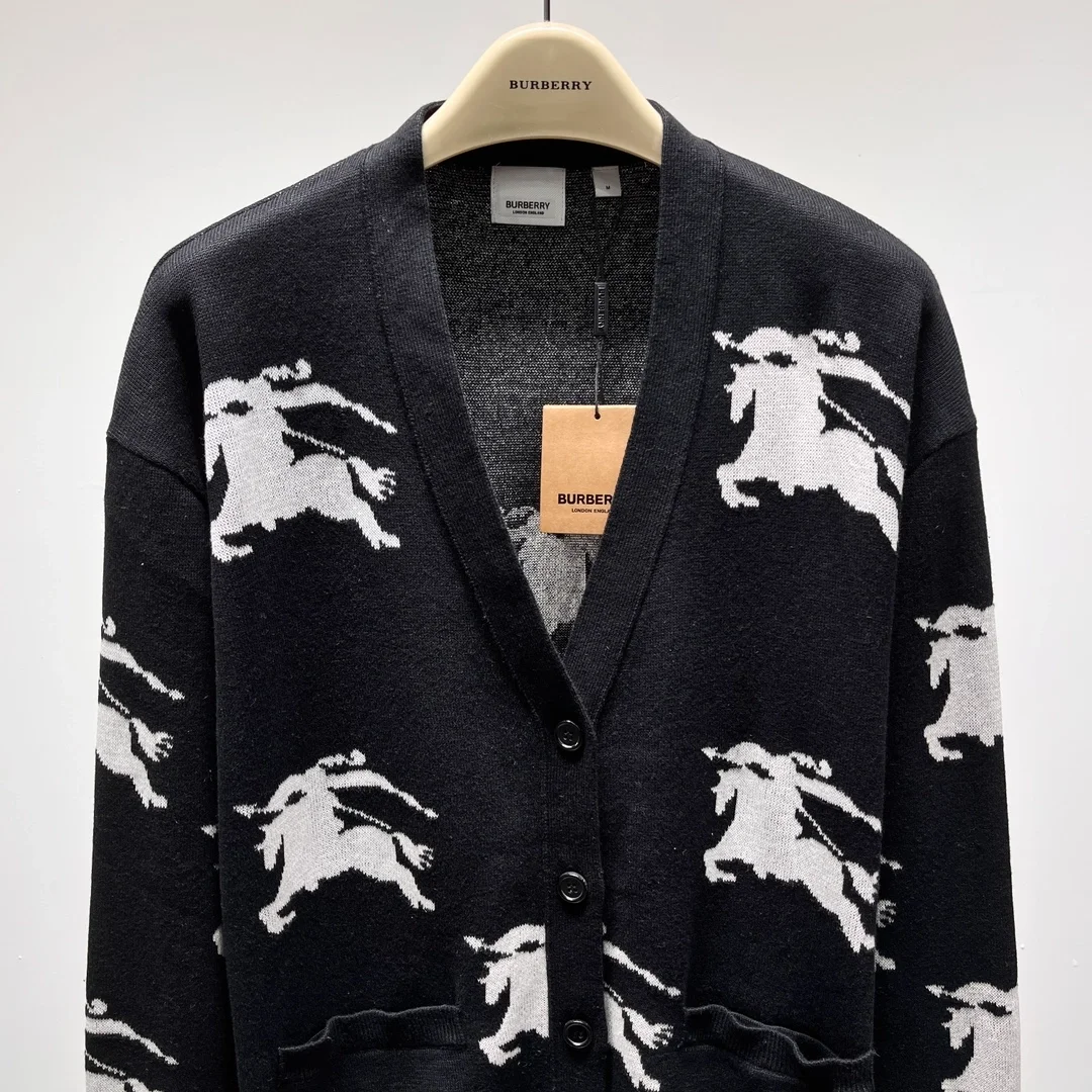 버버리 EKD 코튼 가디건 블랙