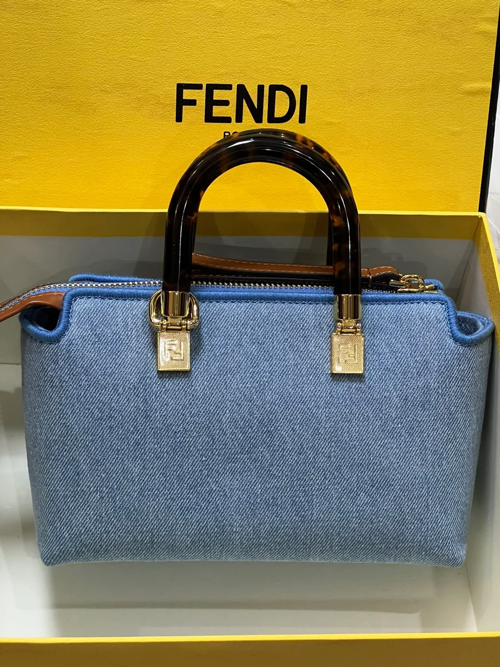 펜디 바이 더 웨이 스몰 보스턴 백 블루