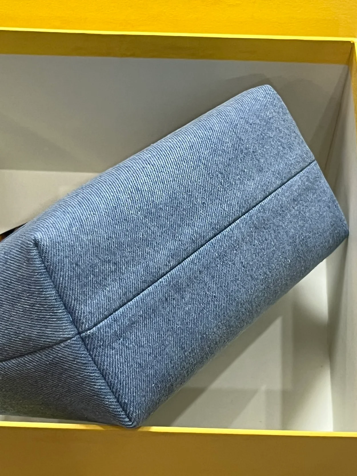 펜디 바이 더 웨이 스몰 보스턴 백 블루