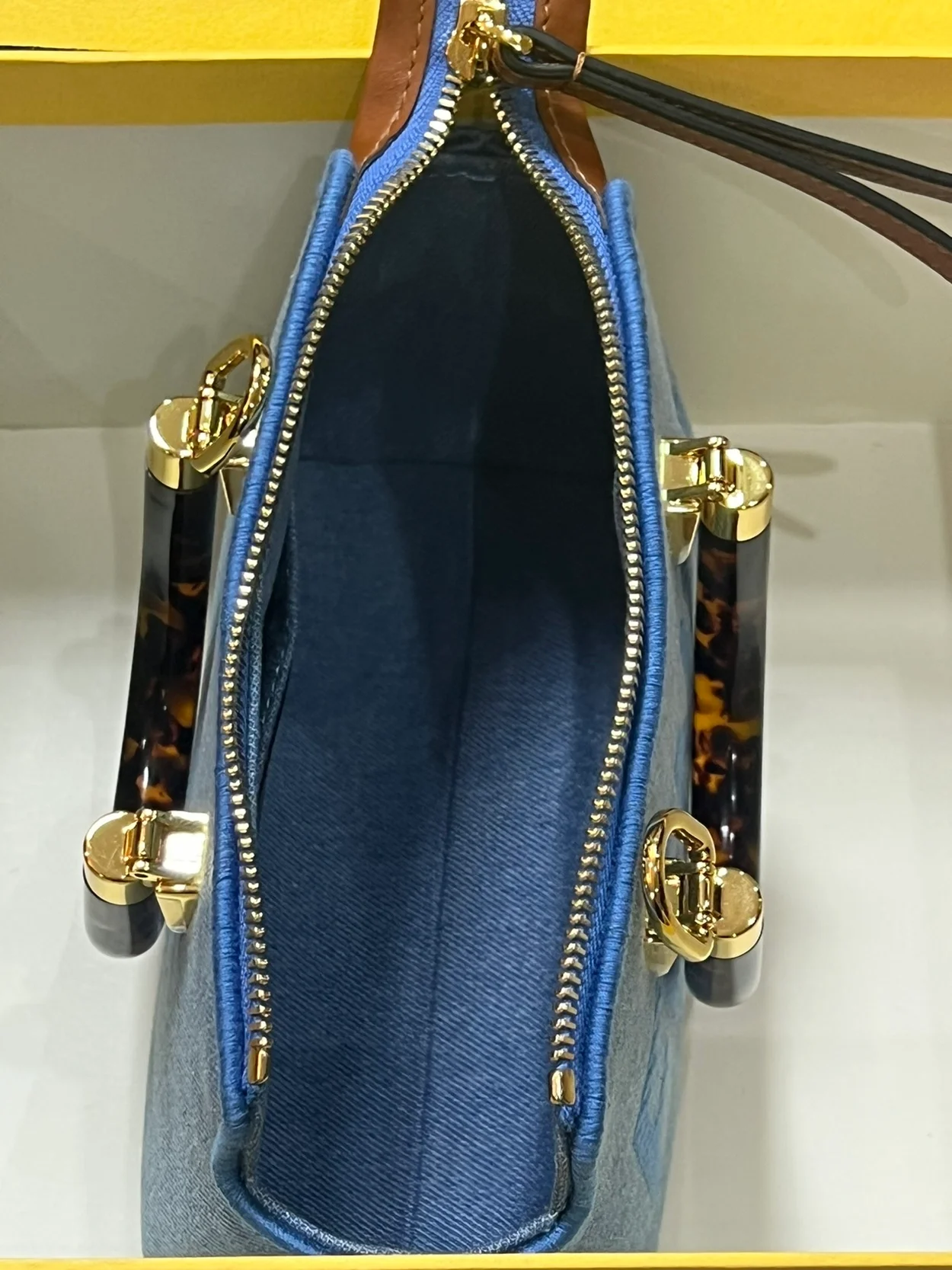 펜디 바이 더 웨이 스몰 보스턴 백 블루