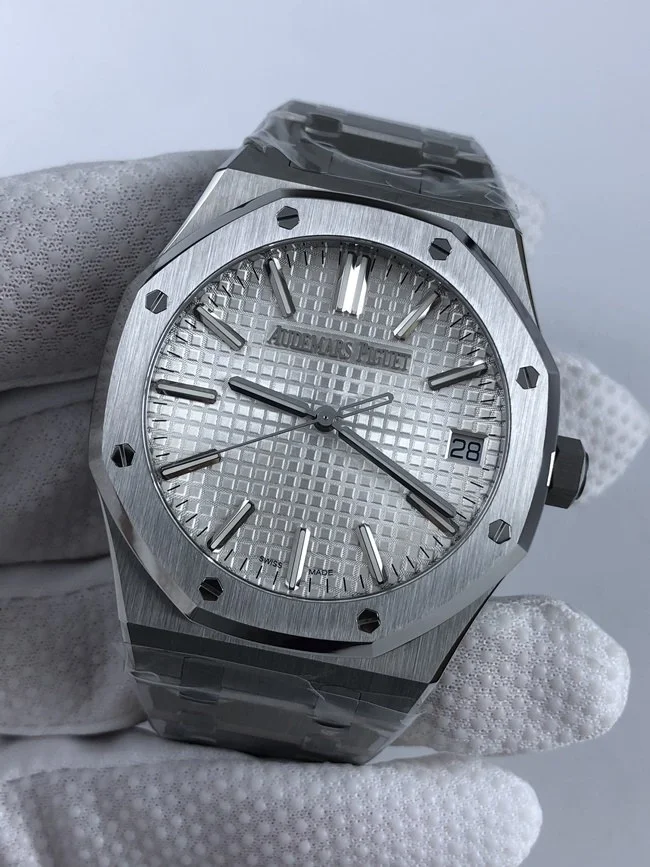 오데마피게 로얄오크 15500 화이트 다이얼