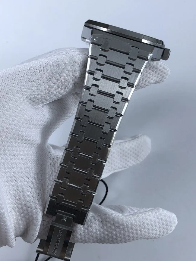 오데마피게 로얄오크 15500 화이트 다이얼