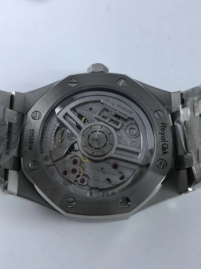 오데마피게 로얄오크 15500 화이트 다이얼