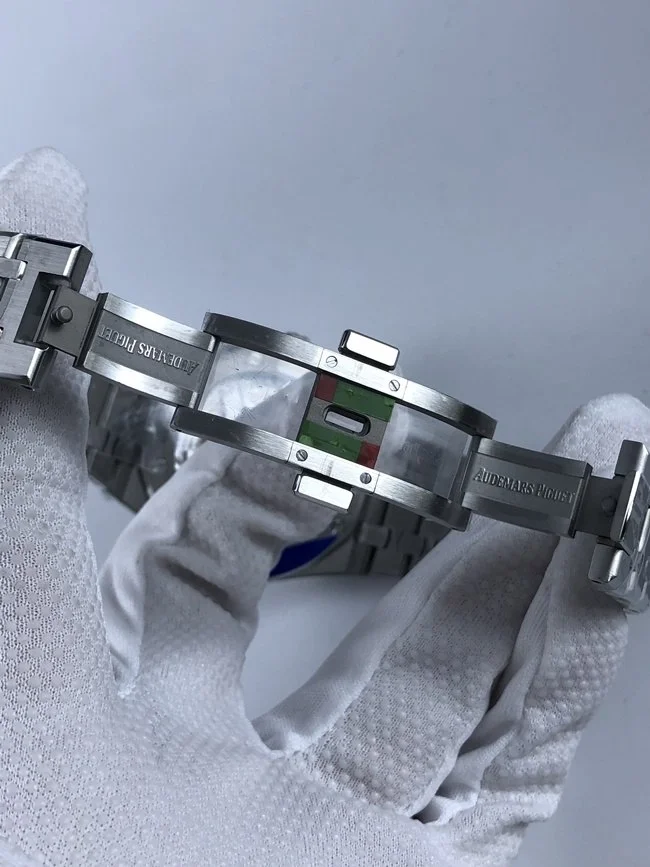 오데마피게 로얄오크 15500 화이트 다이얼