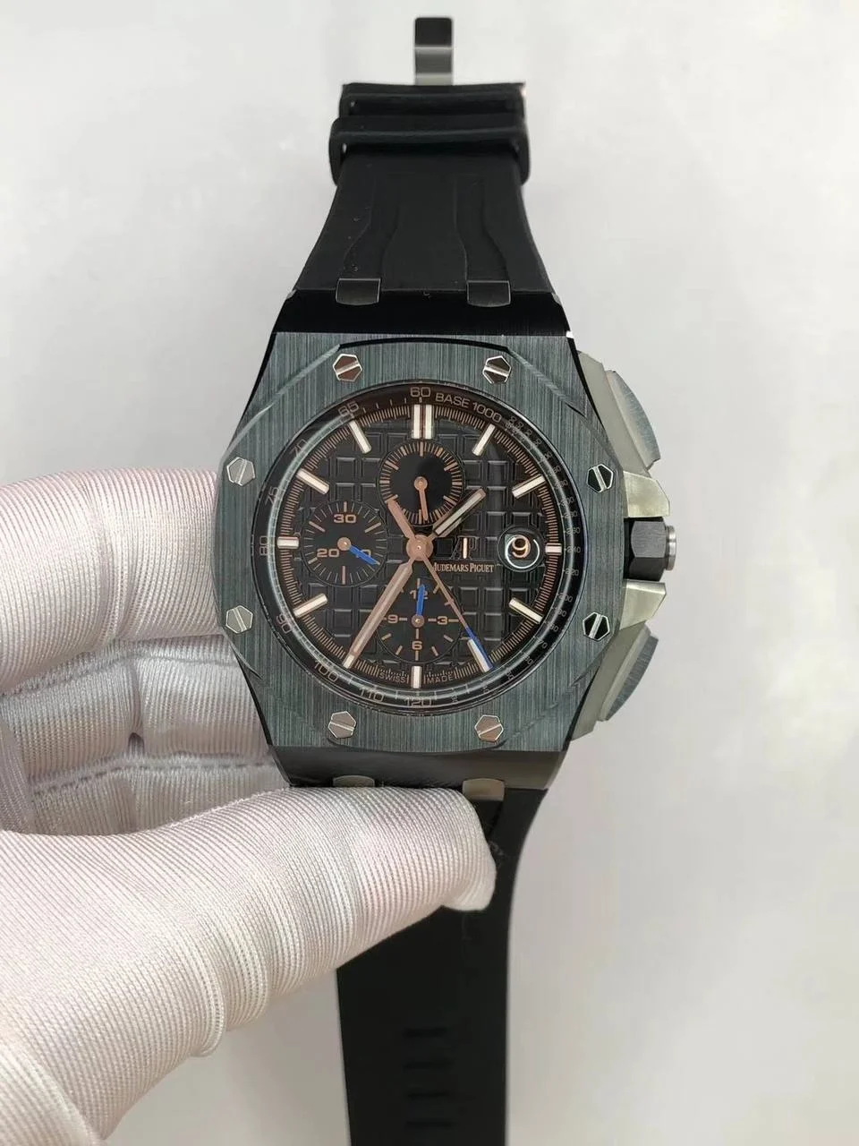 오데마피게 로얄오크 오프쇼어 크로노그래프