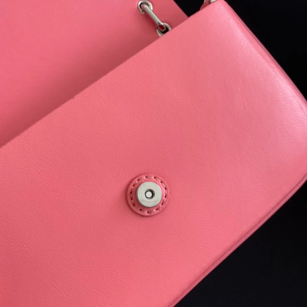 펜디 바게트 폰 파우치 올 핑크