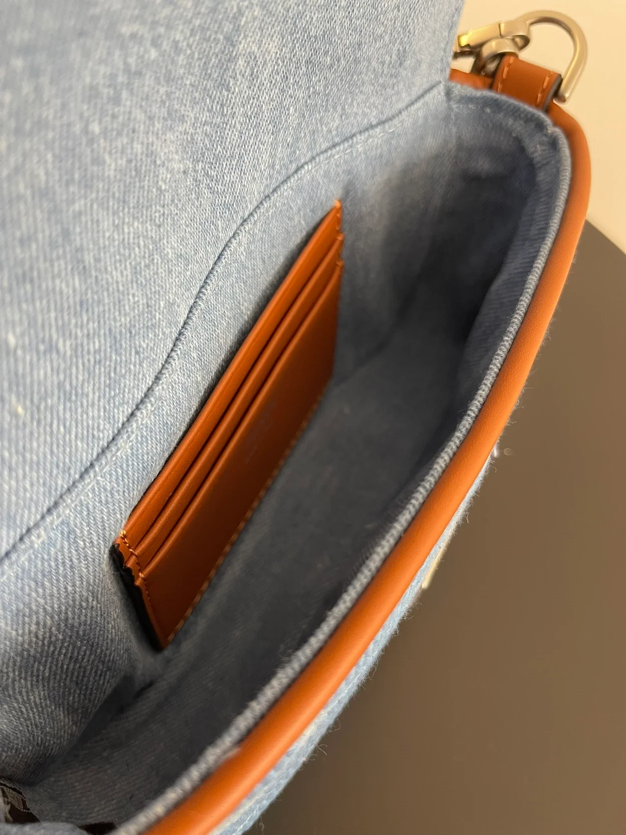 펜디 바게트 FF 블루 데님 나노백