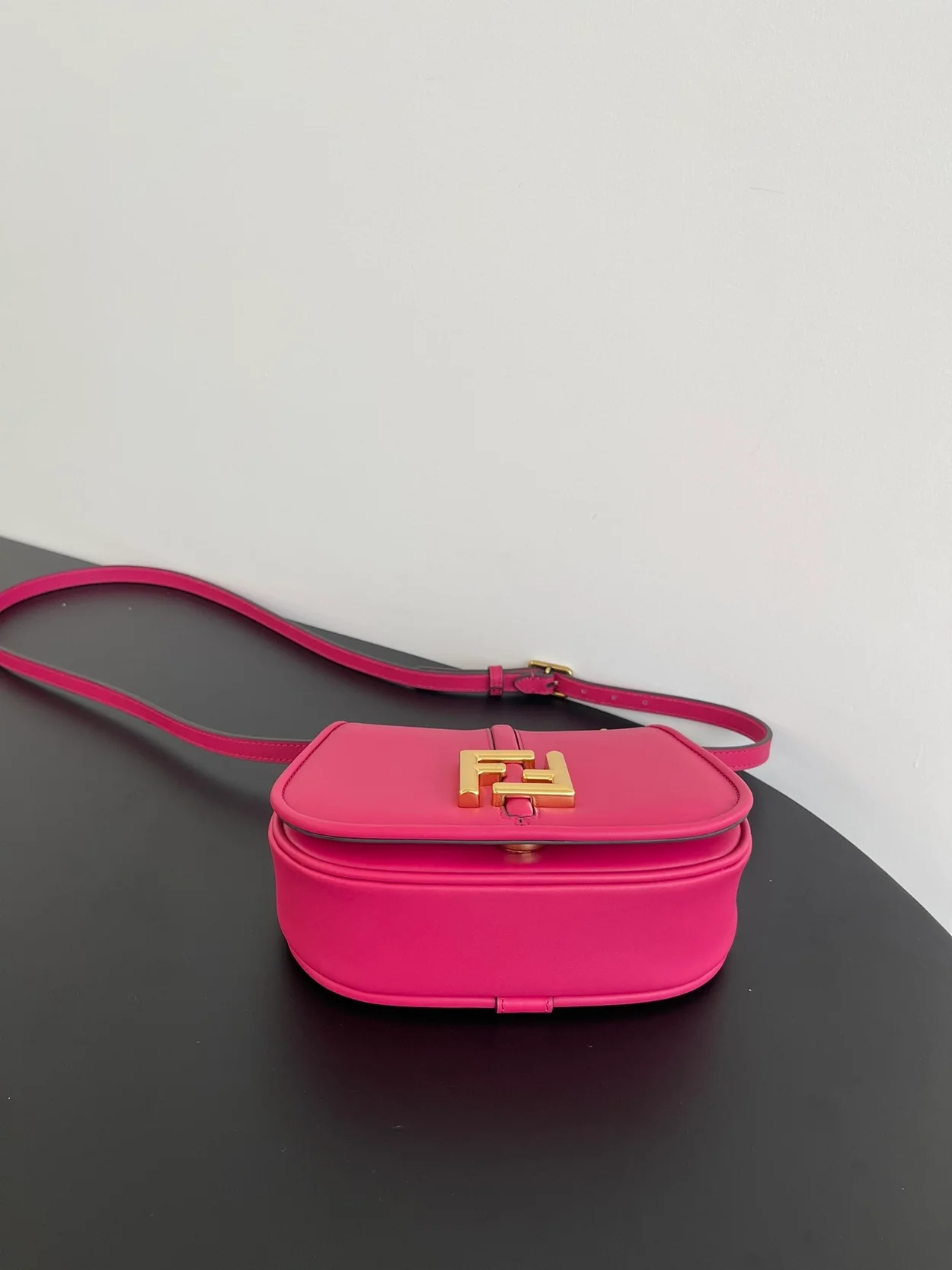 펜디 C'MON 미니 푸시아 레더백 핑크