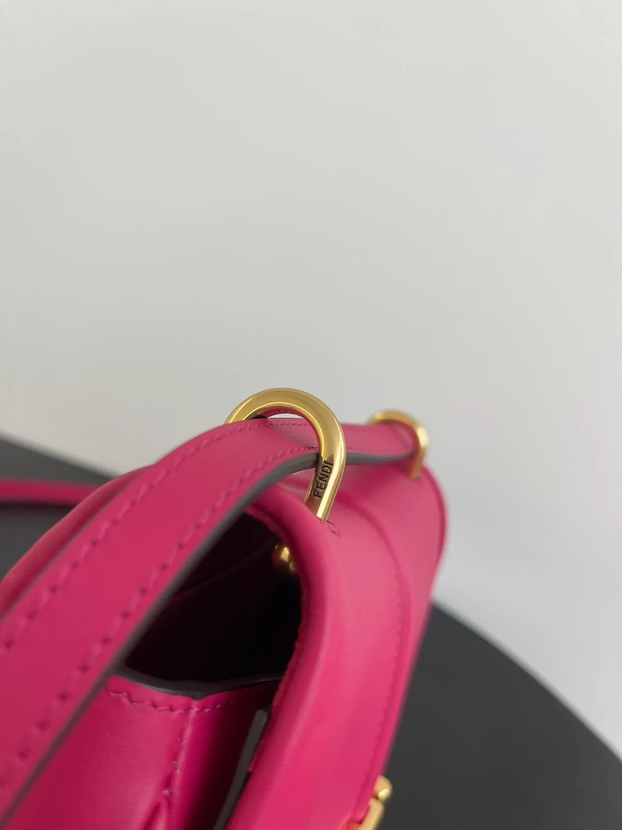 펜디 C'MON 미니 푸시아 레더백 핑크