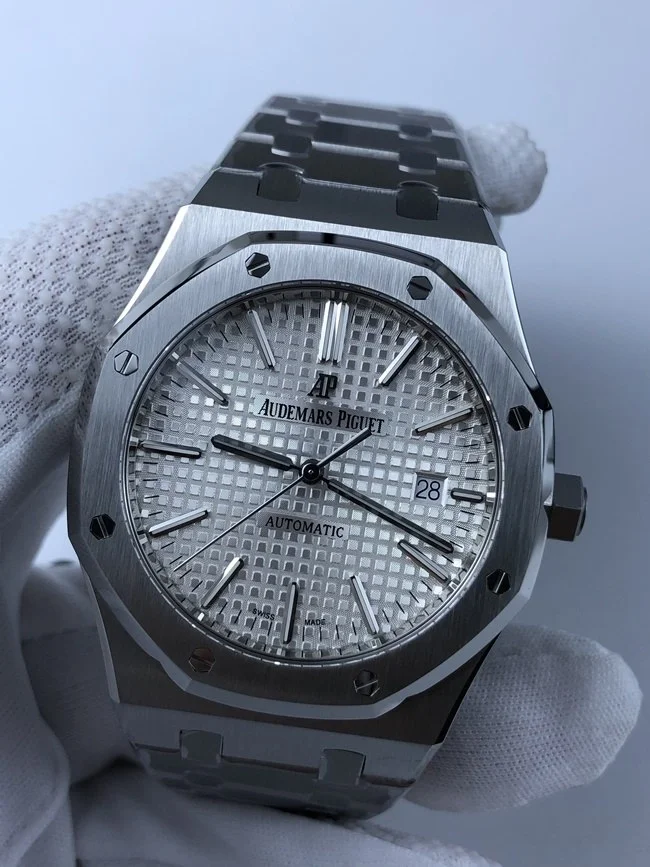 오데마피게 로얄오크 화이트 다이얼