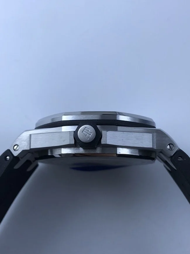 오데마피게 로얄오크 오프쇼어 다이버 15703