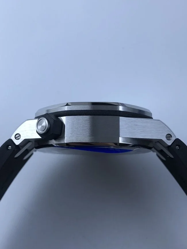 오데마피게 로얄오크 오프쇼어 다이버 15703