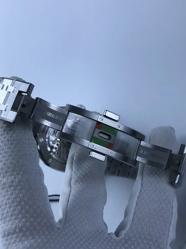 오데마피게 로얄오크 50주년 그린다이얼