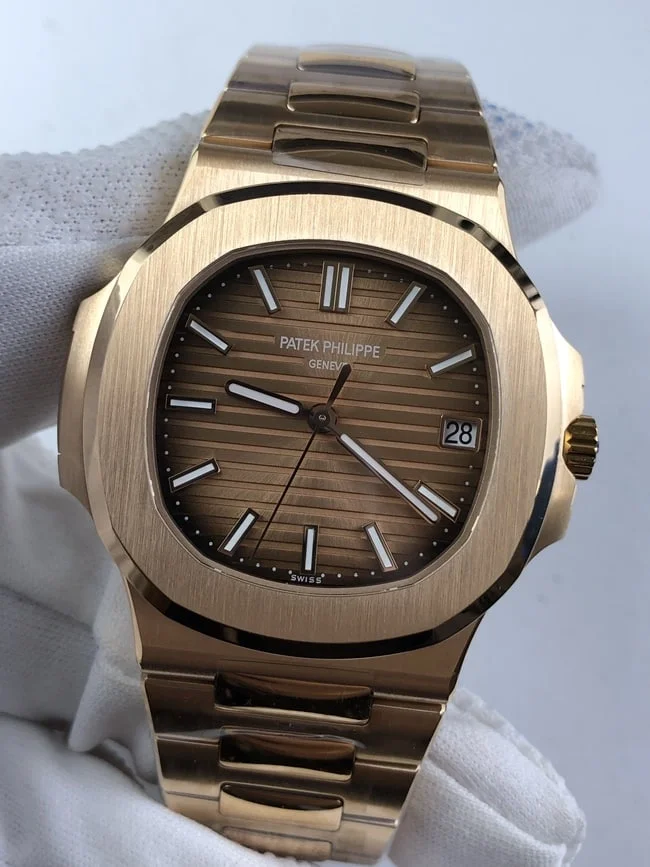 파텍필립 노틸러스 5711 브라운다이얼 로즈골드