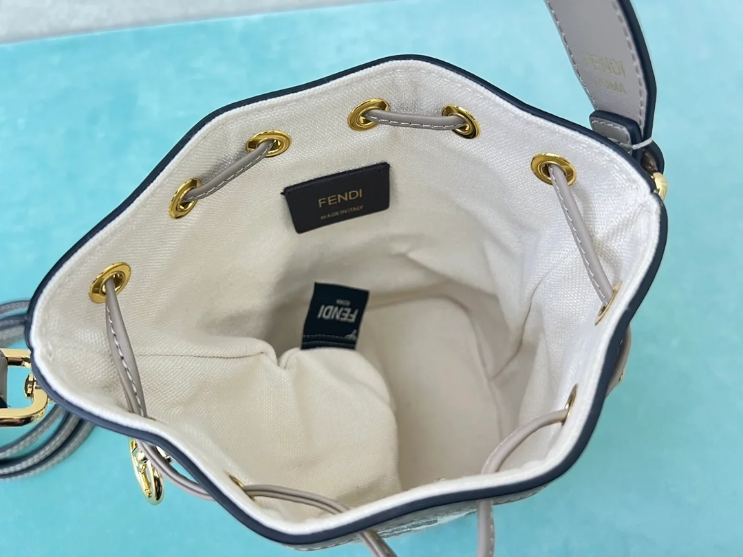 펜디 몬트레조 FF 멀티 컬러 캔버스 미니백