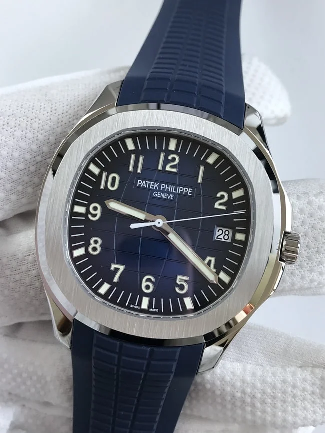 파텍필립 아쿠아넛 5168 블루 다이얼