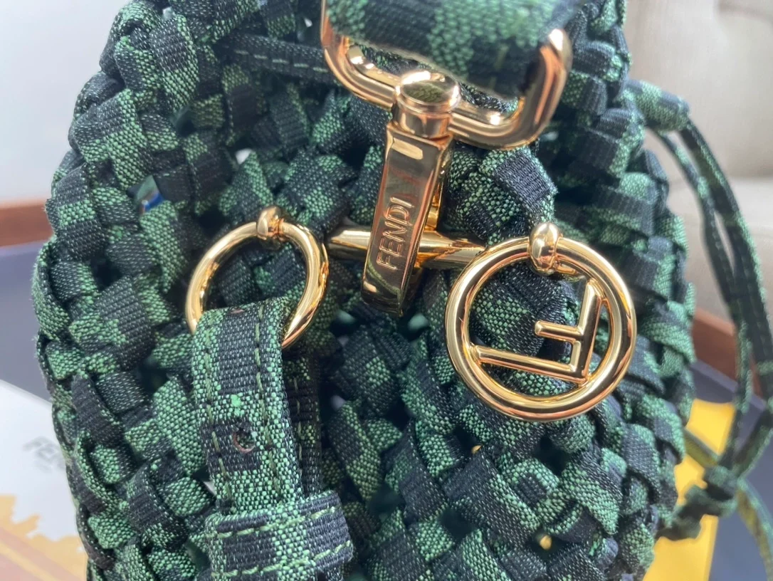 펜디 패브릭 자카드 FF 미니 버킷 백