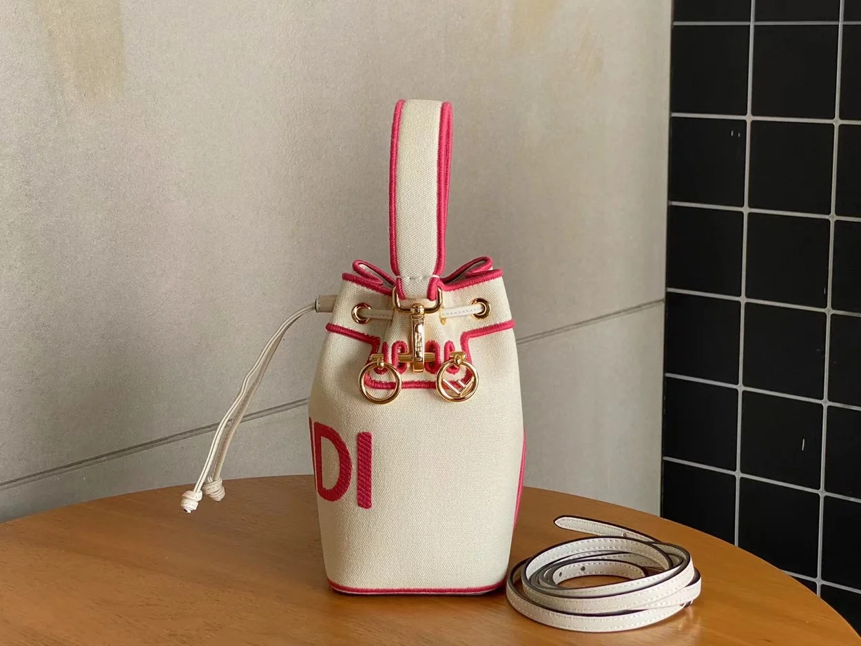 펜디 몬트레조 캔버스 미니 백 핑크