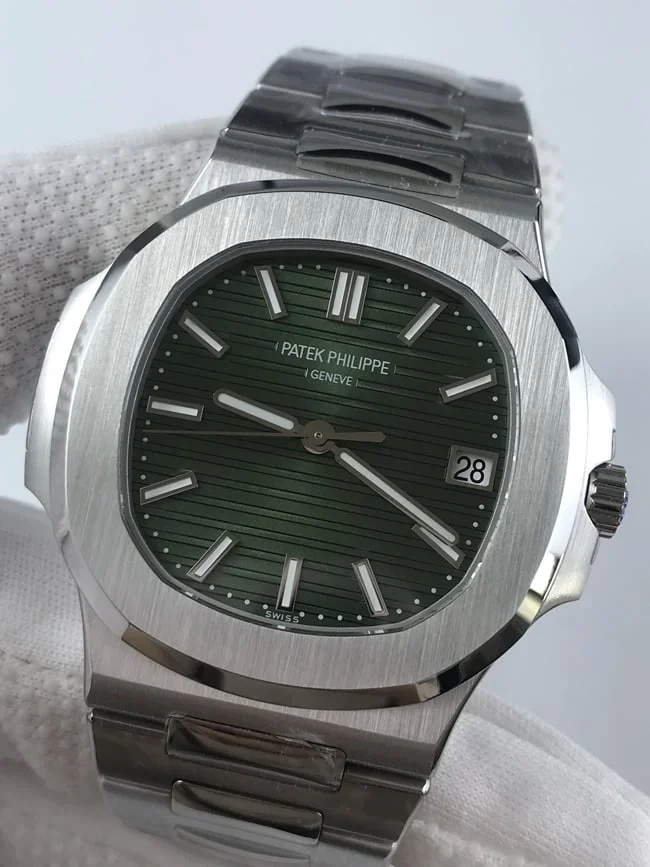 파텍필립 노틸러스 그린다이얼 브슬