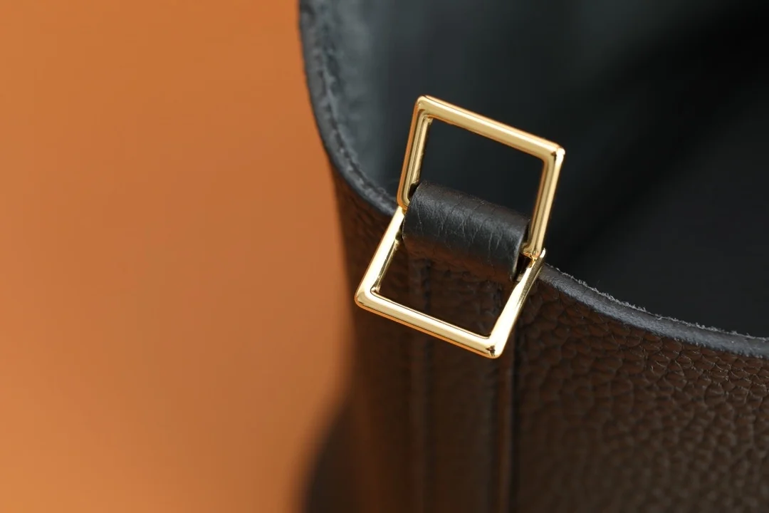 에르메스 피코탄 PM Noir 백