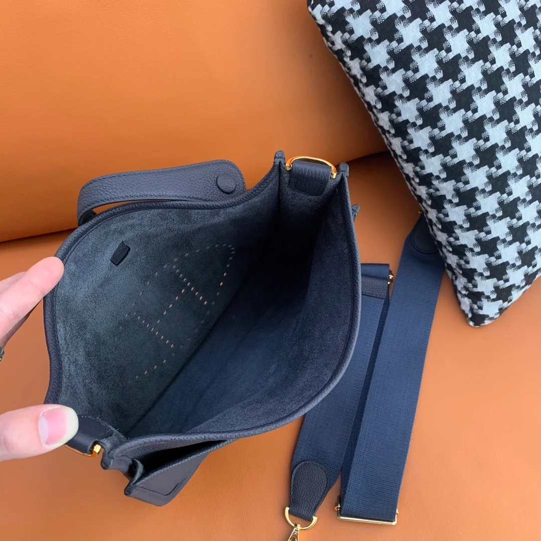 에르메스 에블린 PM Bleu nuit 백