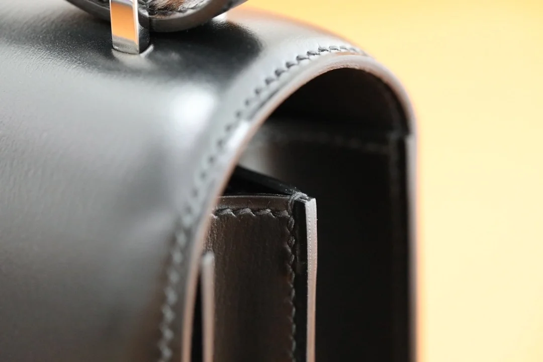 에르메스 콘스탄스 18 Noir Boxcalf 백