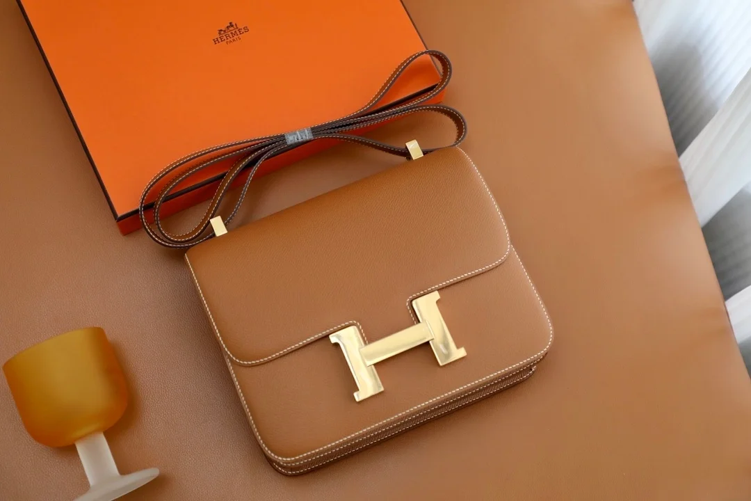 에르메스 콘스탄스 24 Gold Epsom 백