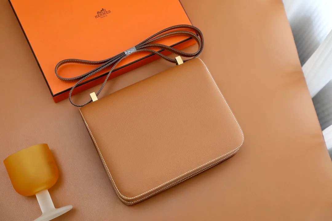 에르메스 콘스탄스 24 Gold Epsom 백