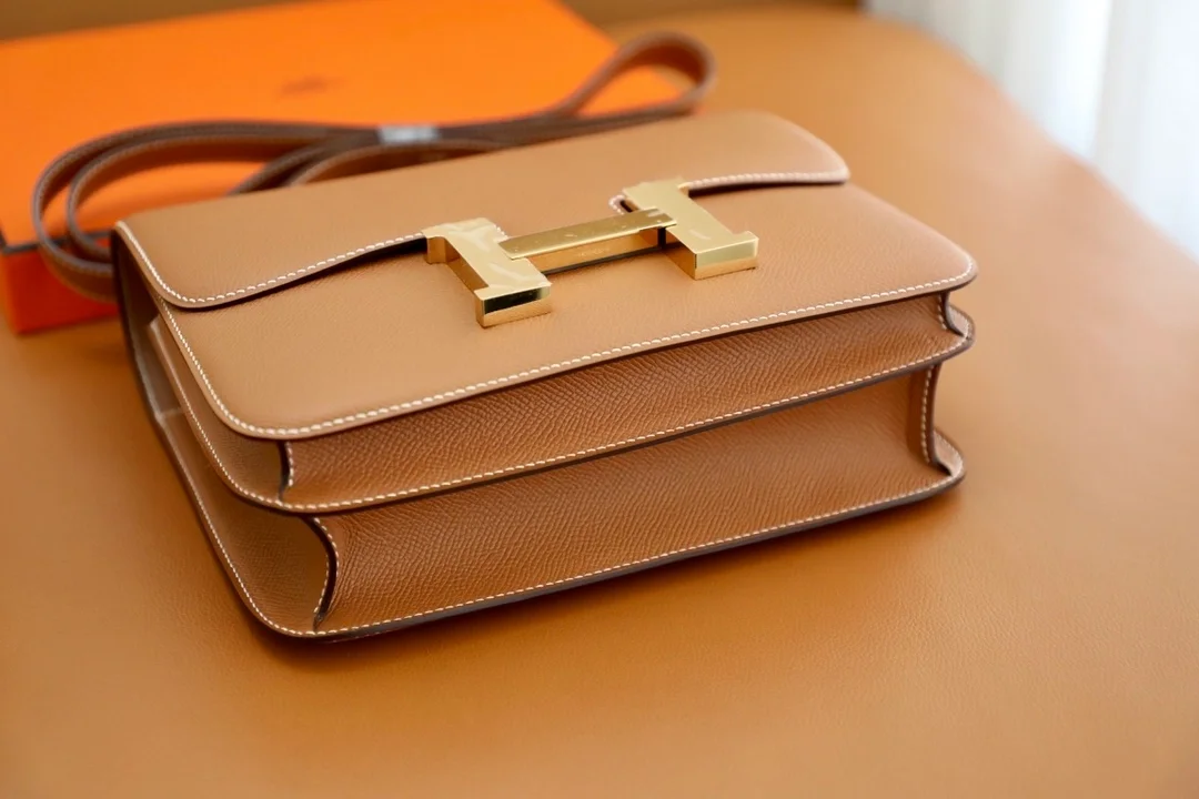 에르메스 콘스탄스 24 Gold Epsom 백