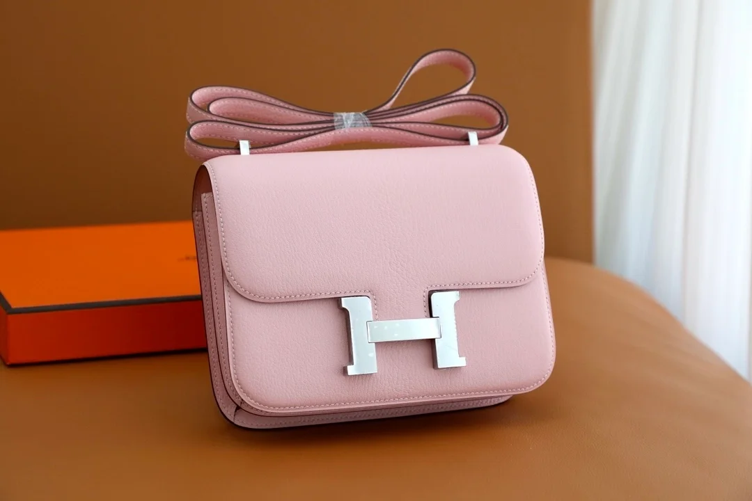 에르메스 콘스탄스 18 Rose sakura Epsom 백