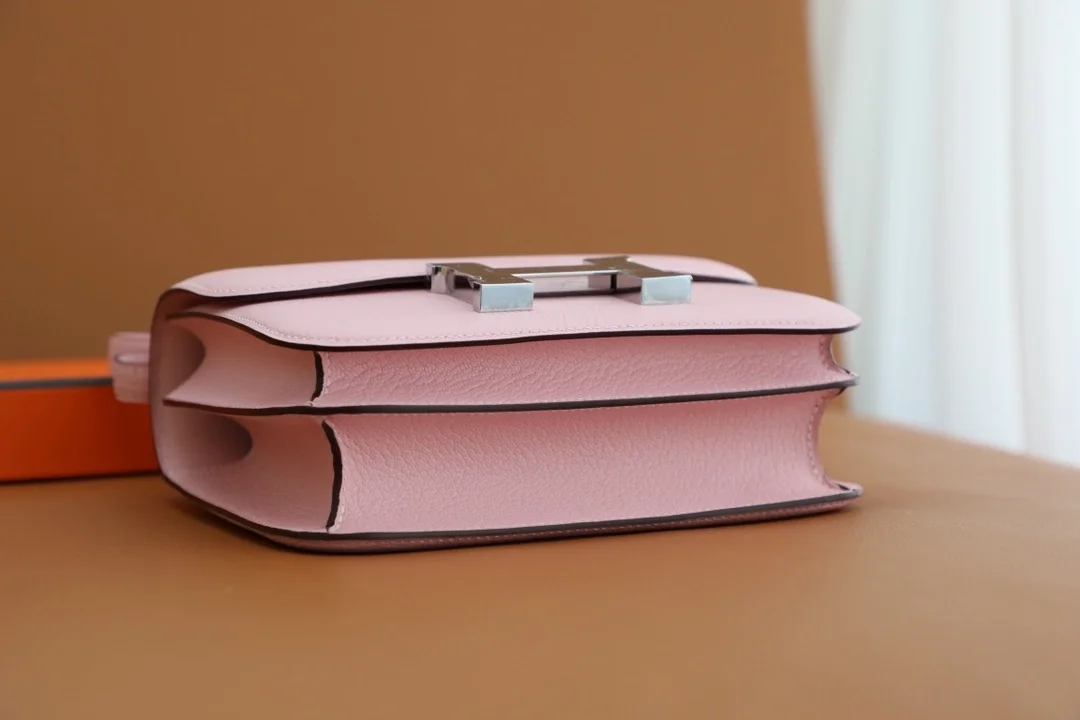 에르메스 콘스탄스 18 Rose sakura Epsom 백