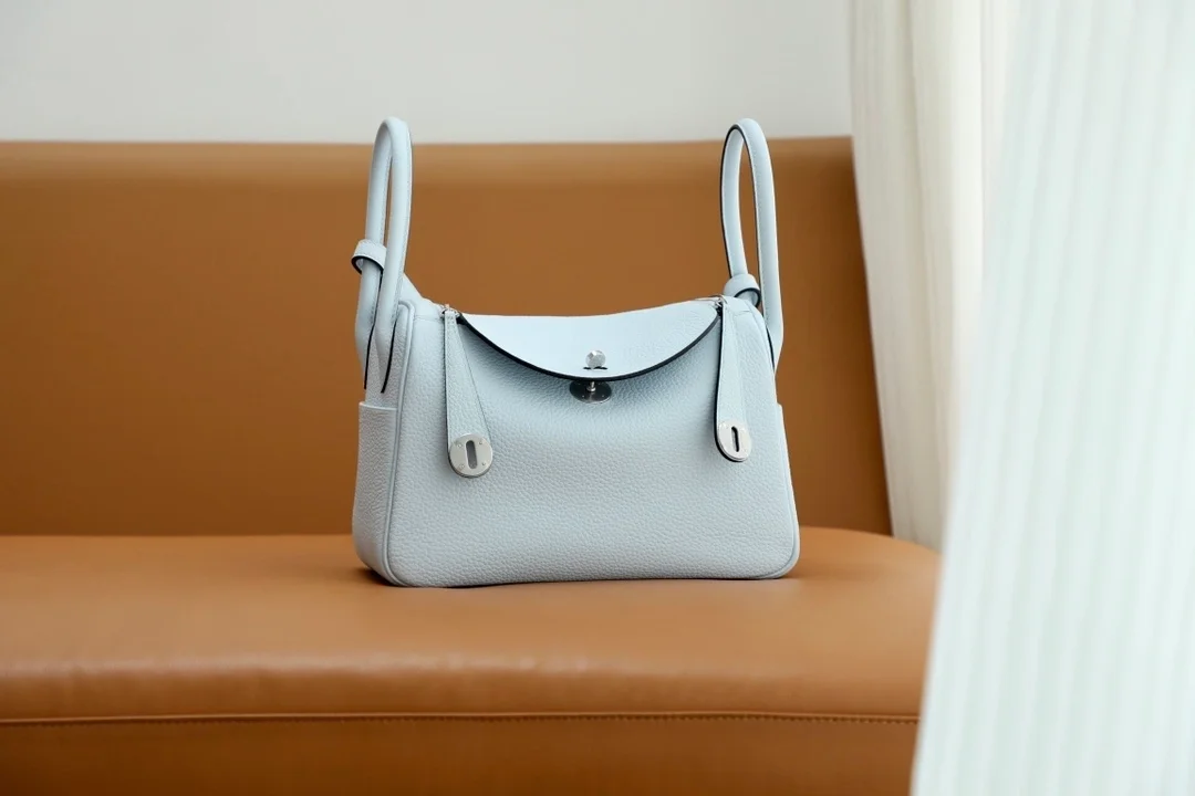 에르메스 린디 26 Blue brume 백