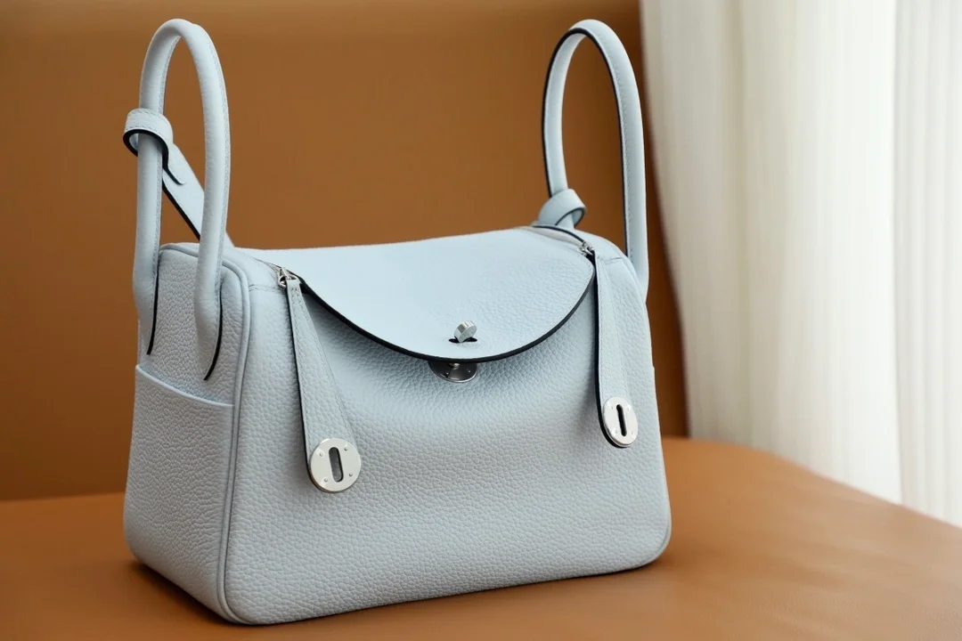 에르메스 린디 26 Blue brume 백