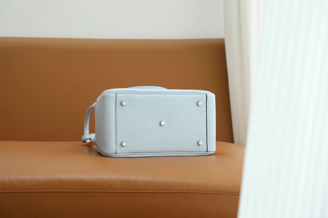 에르메스 린디 26 Blue brume 백